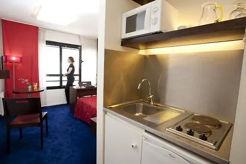 Aparthotel Adagio Access Paris Bastille 2*,