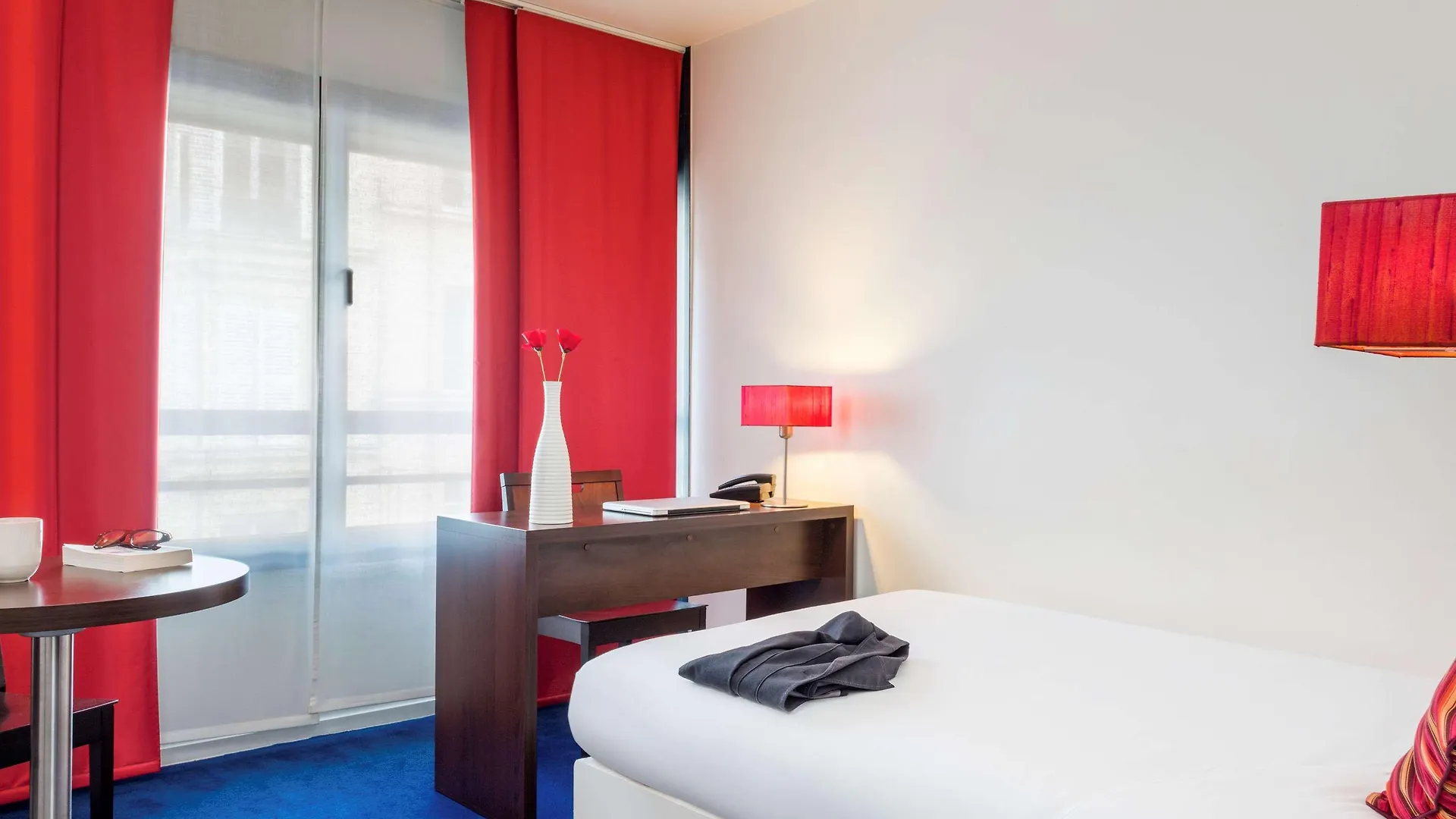 Aparthotel Adagio Access Paris Bastille 2*,