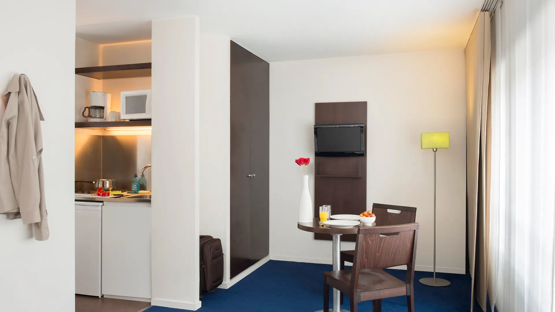 Aparthotel Adagio Access Paris Bastille 2*,