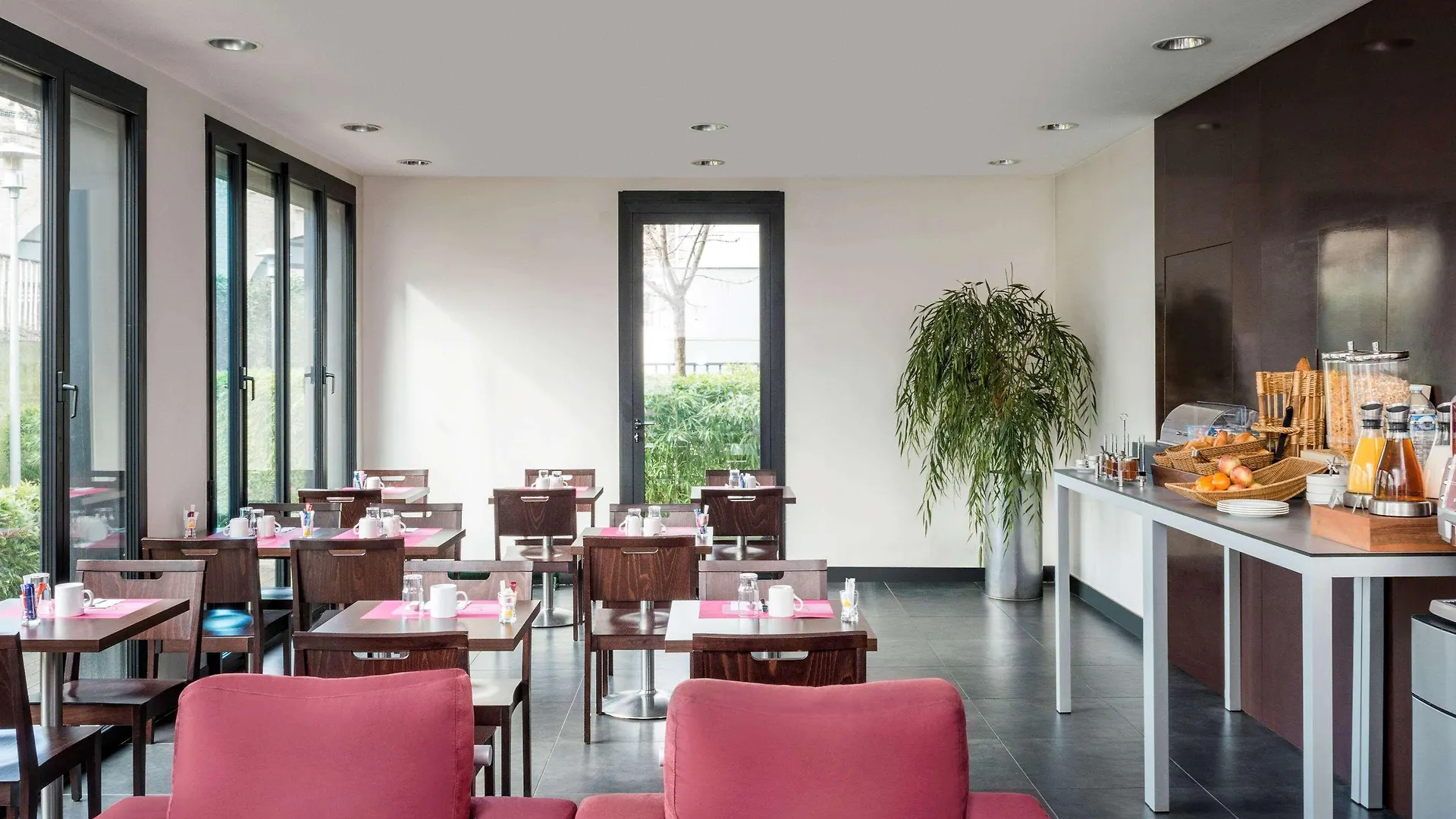 Aparthotel Adagio Access Paris Bastille 2*,  France